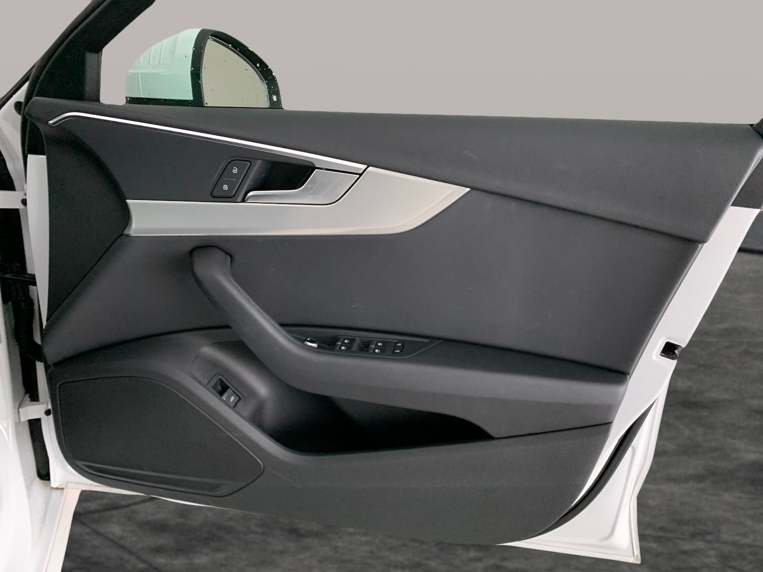 Used Audi A4 2023 for sale - 77256009: Photo 32