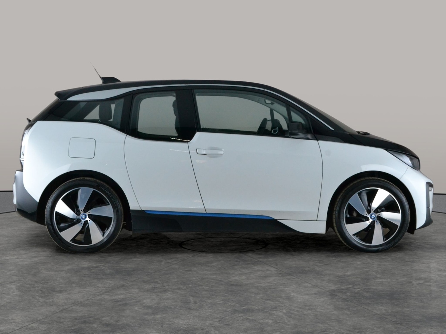 Used BMW i3 2019 for sale - 78067930: Photo 8