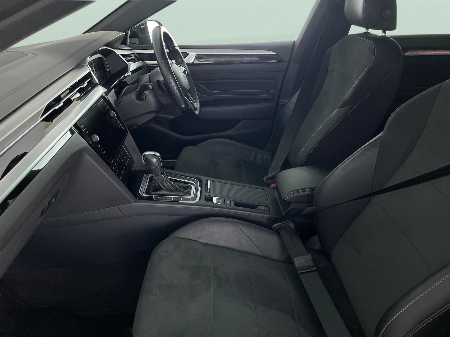 Used Volkswagen Arteon 2022 for sale - 77005700: Photo 4