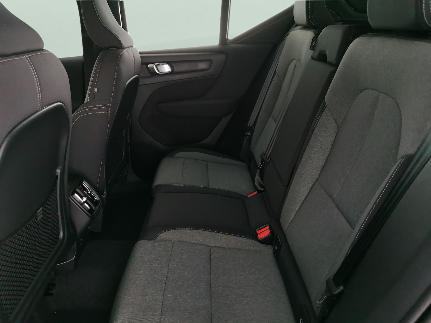 Used Volvo XC40 2024 for sale - 77100628: Photo 25