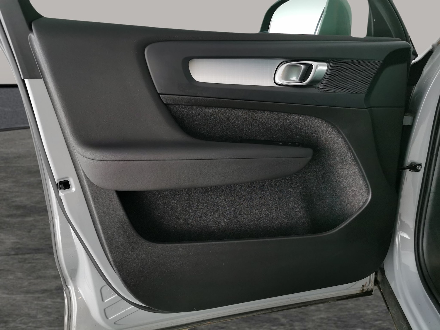 Used Volvo XC40 2024 for sale - 77100628: Photo 26