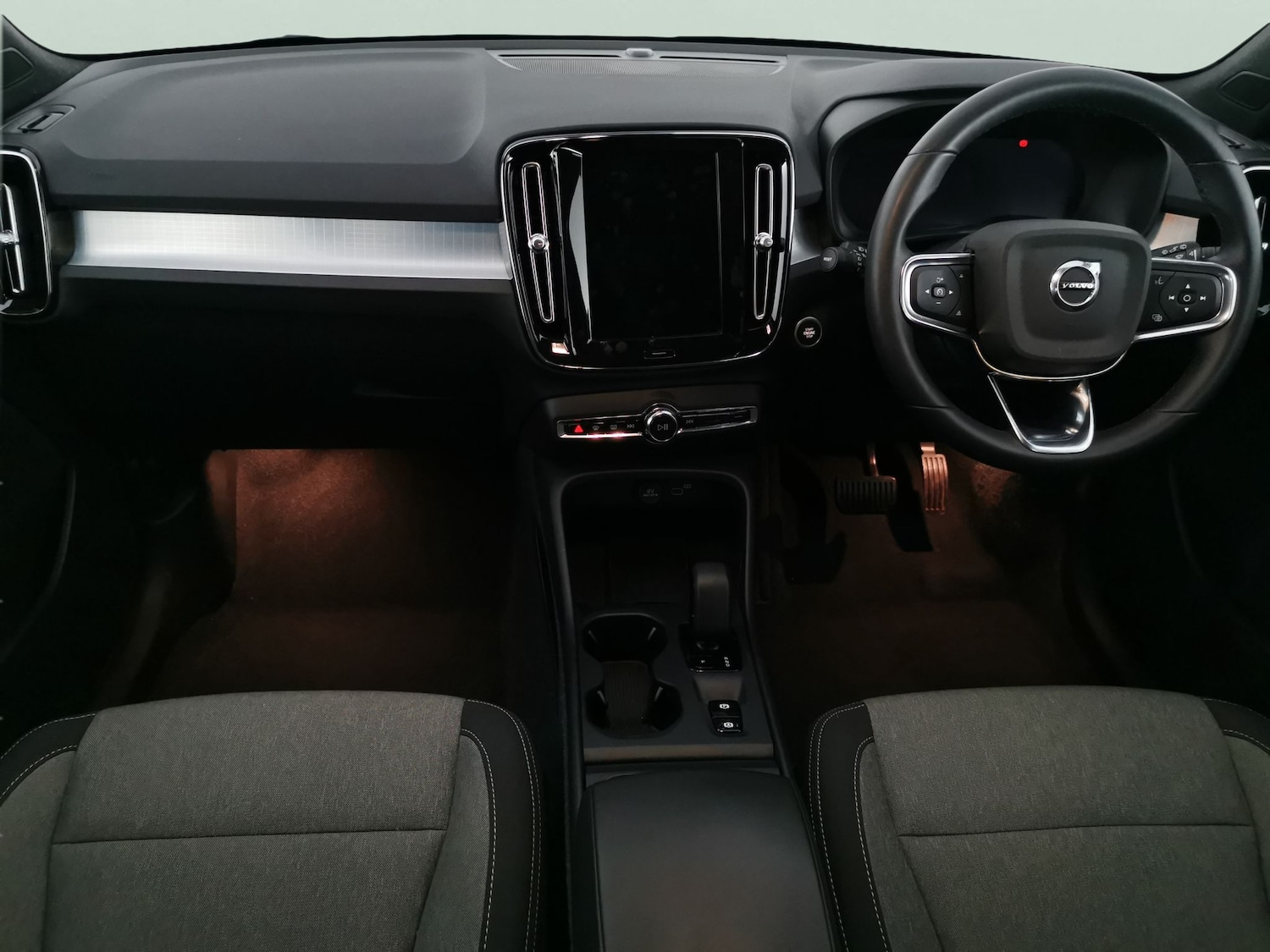 Used Volvo XC40 2024 for sale - 77100628: Photo 7