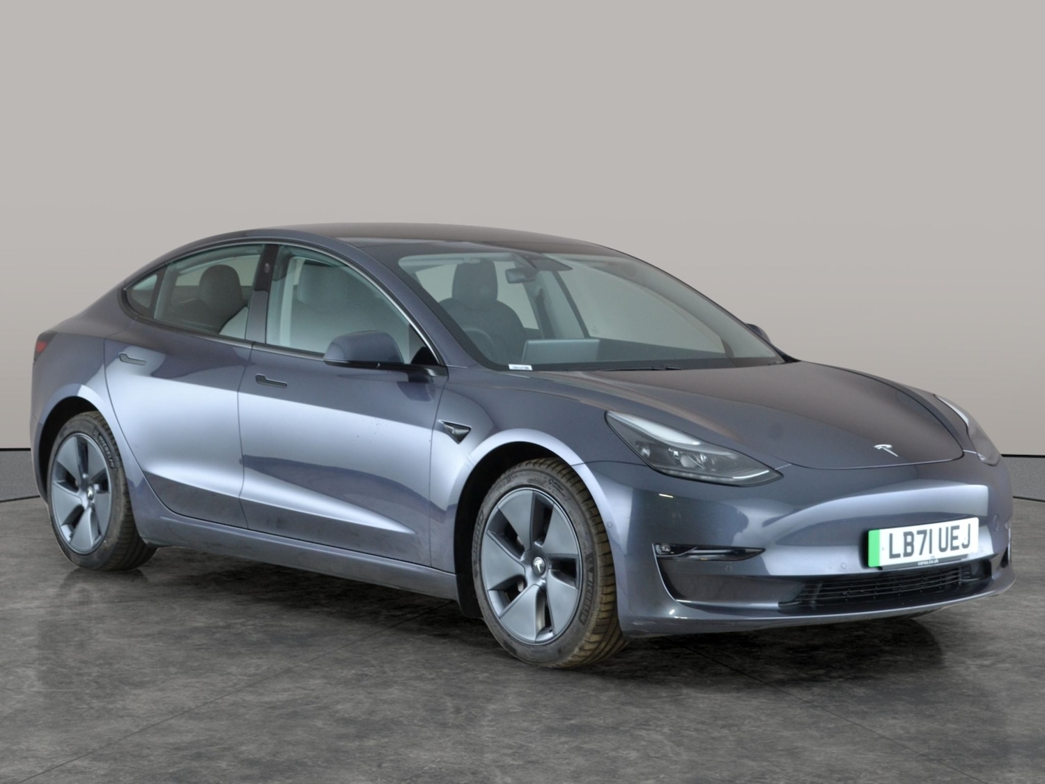 Used Tesla Model 3 2021 for sale - 77135128: Photo 9