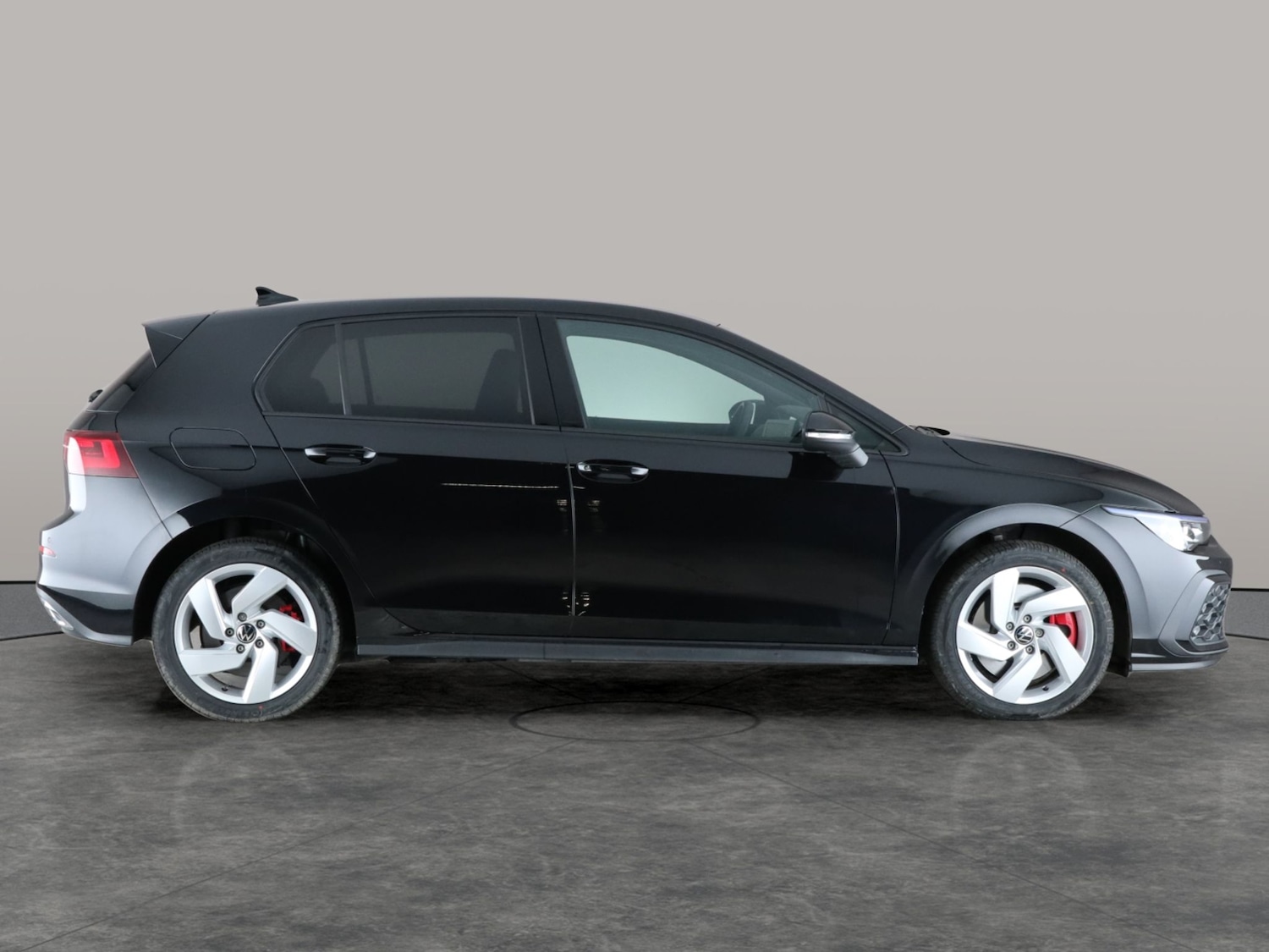 Used Volkswagen Golf 2023 for sale - 76847643: Photo 8
