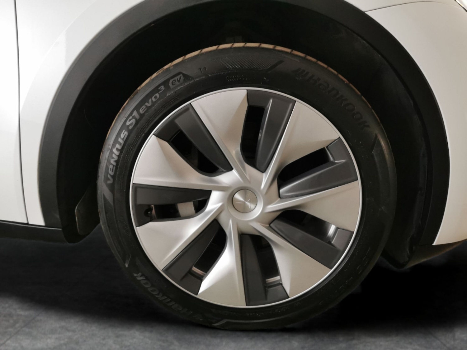 Used Tesla Model Y 2023 for sale - 78218576: Photo 21