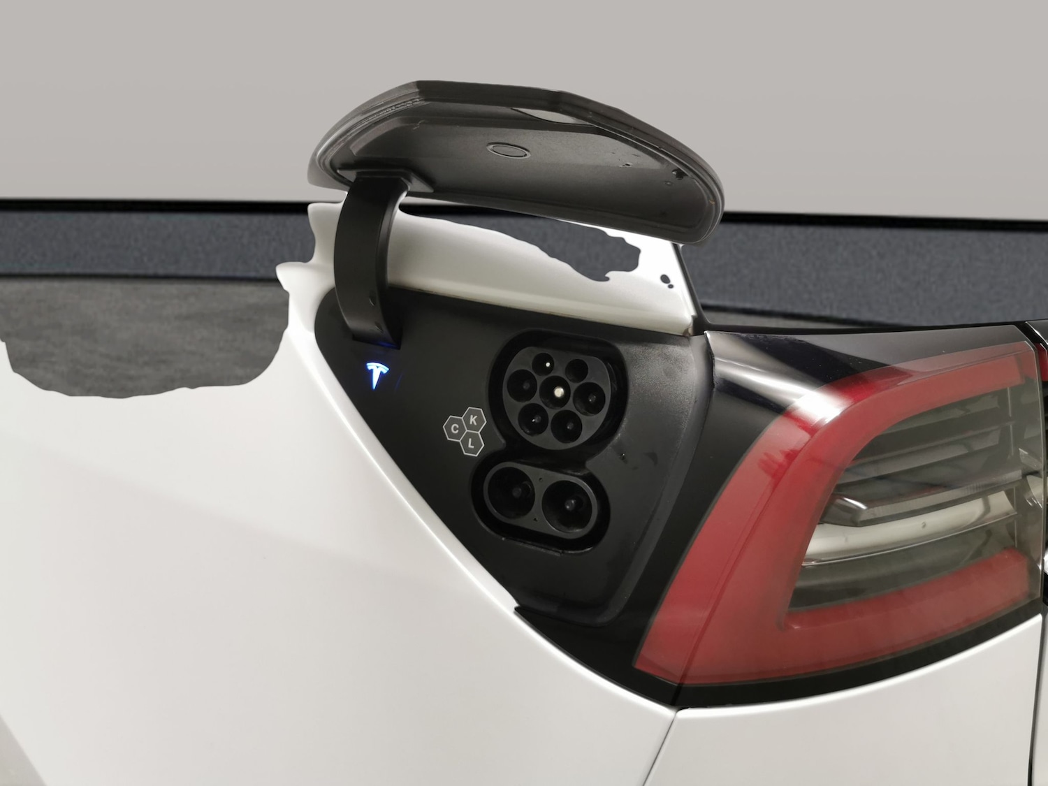 Used Tesla Model Y 2023 for sale - 76444627: Photo 43