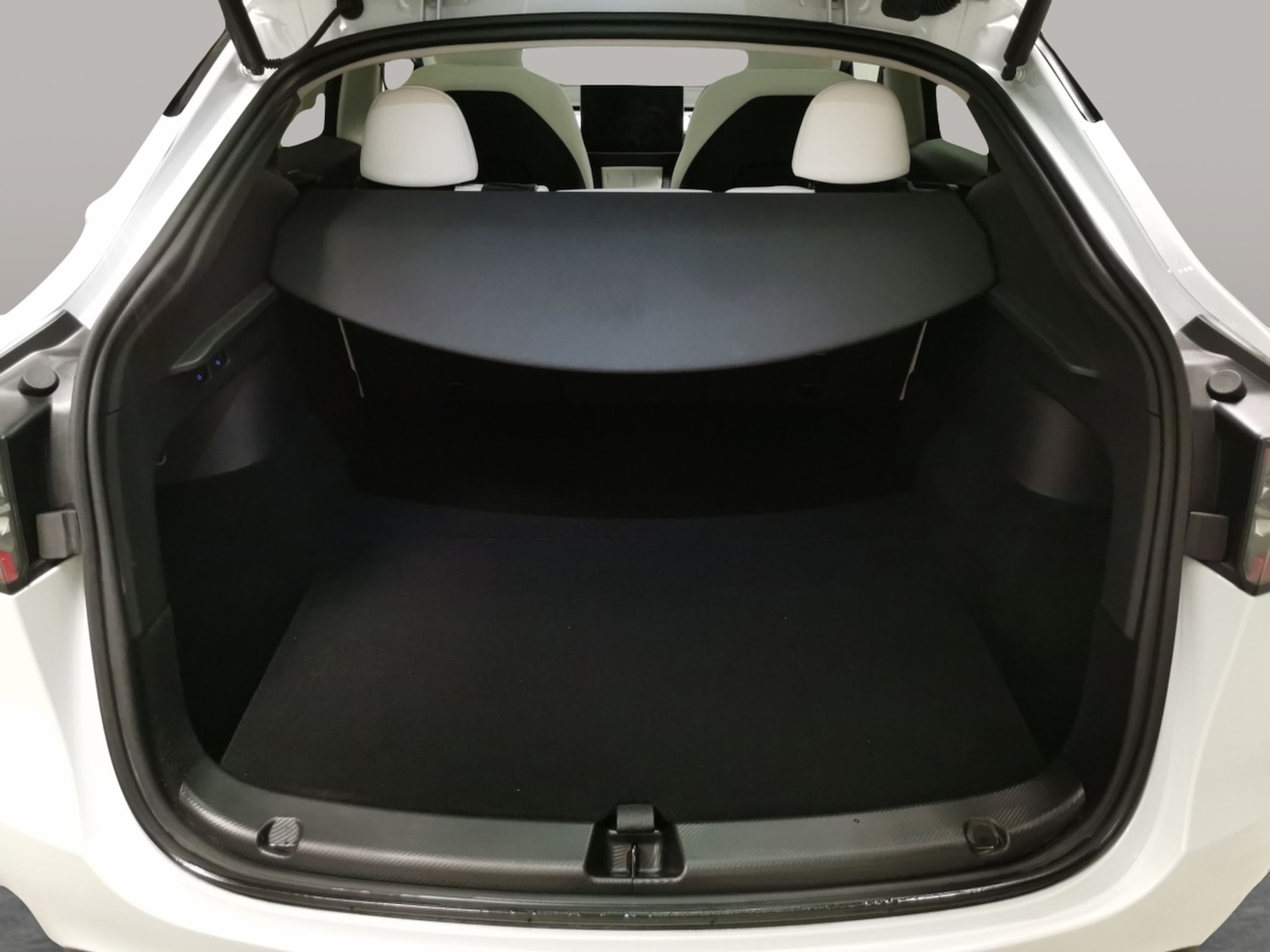 Used Tesla Model Y 2023 for sale - 76444627: Photo 46