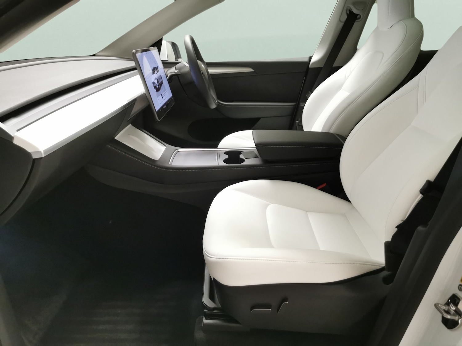 Used Tesla Model Y 2023 for sale - 76444627: Photo 6