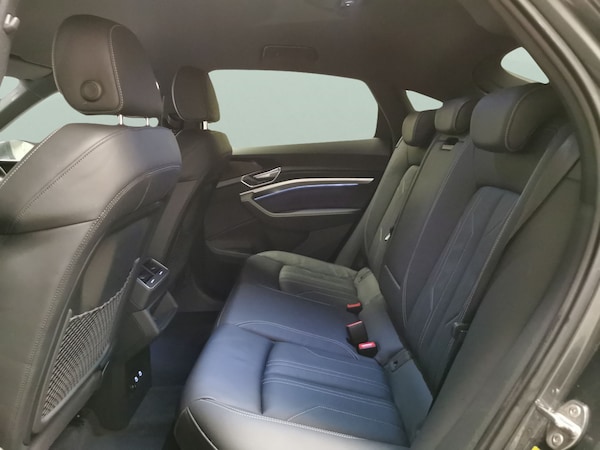 Used Audi e-tron 2022 for sale - 76318965: Photo 36