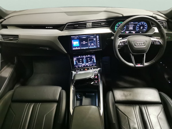 Used Audi e-tron 2022 for sale - 76318965: Photo 4