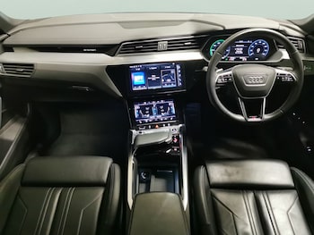 Used Audi e-tron 2022 for sale - 76318965: Photo 4