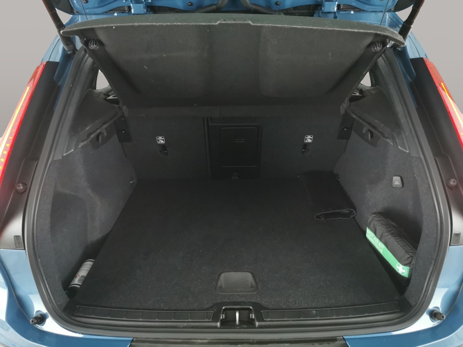 Used Volvo XC40 2022 for sale - 77286041: Photo 38