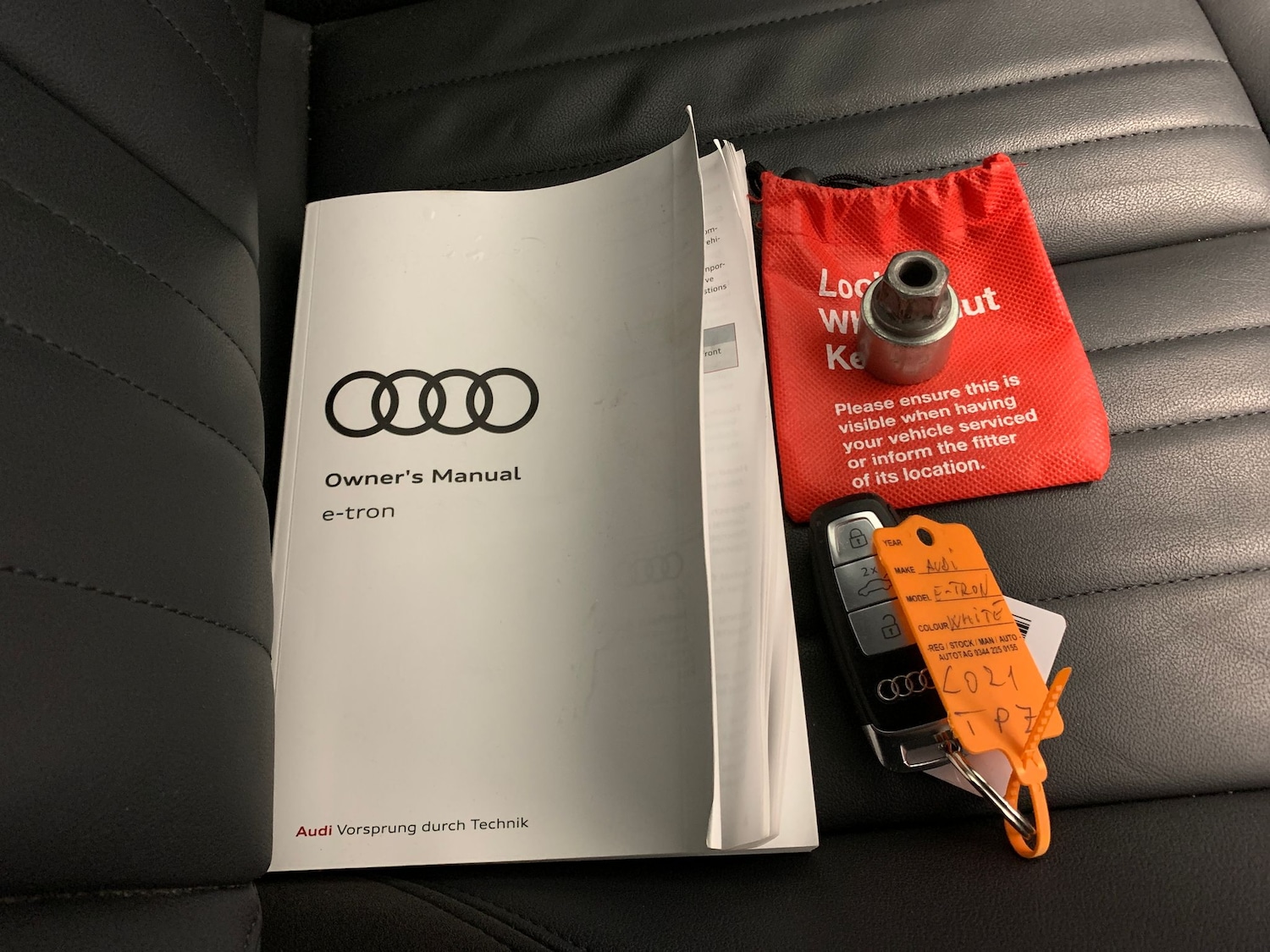 Used Audi e-tron 2021 for sale - 76935205: Photo 32