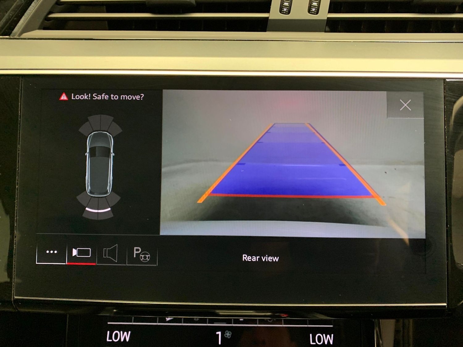 Used Audi e-tron 2021 for sale - 76935205: Photo 6