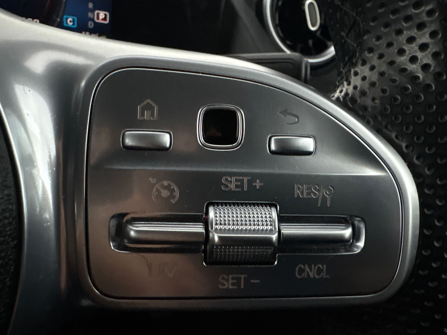 Used Mercedes-Benz GLA 2021 for sale - 77274296: Photo 17