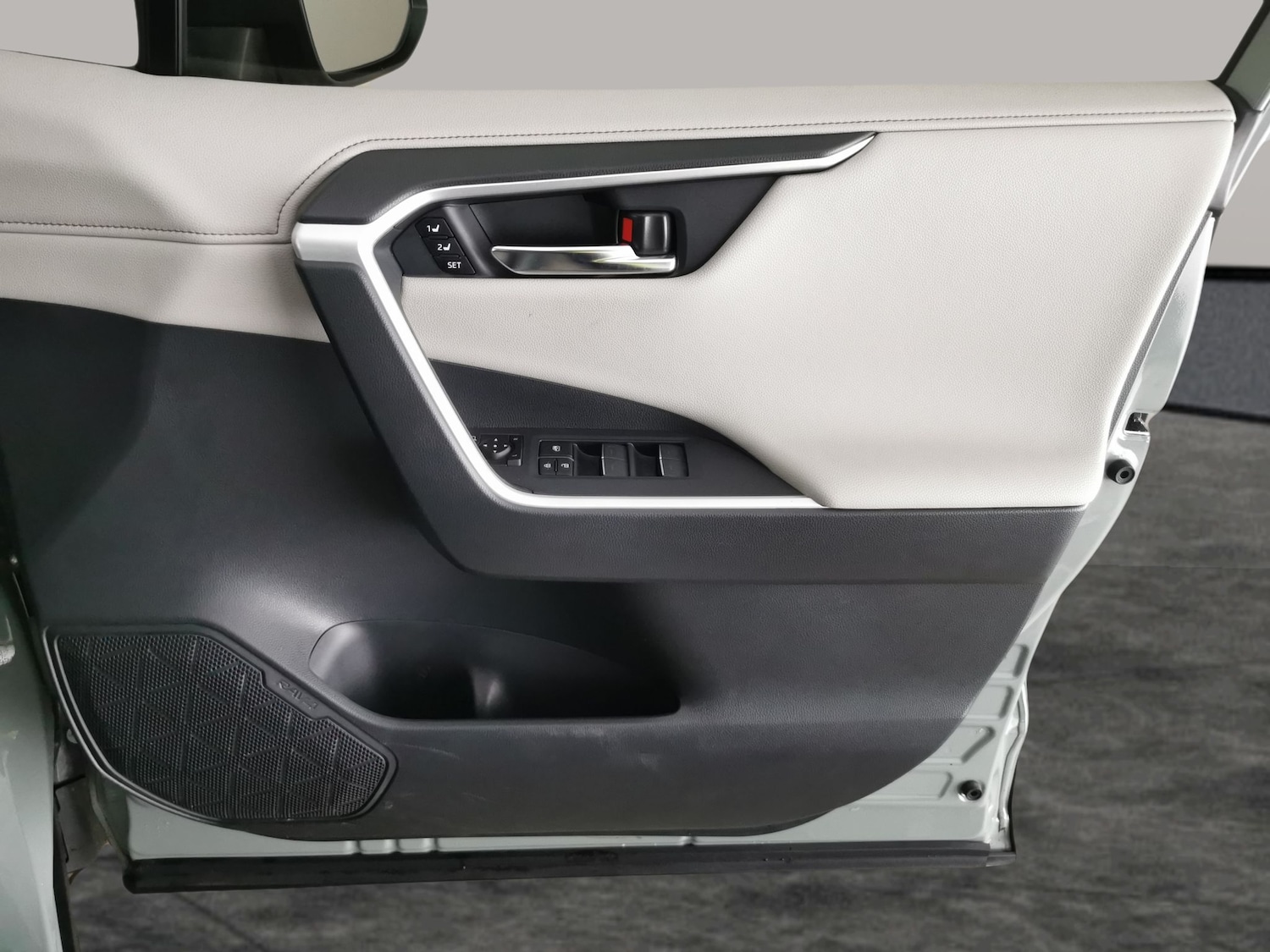 Used Toyota RAV4 2022 for sale - 77225596: Photo 35