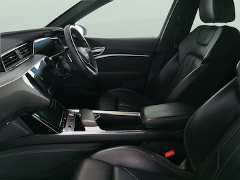 Used Audi e-tron 2020 for sale - 77526533: Photo