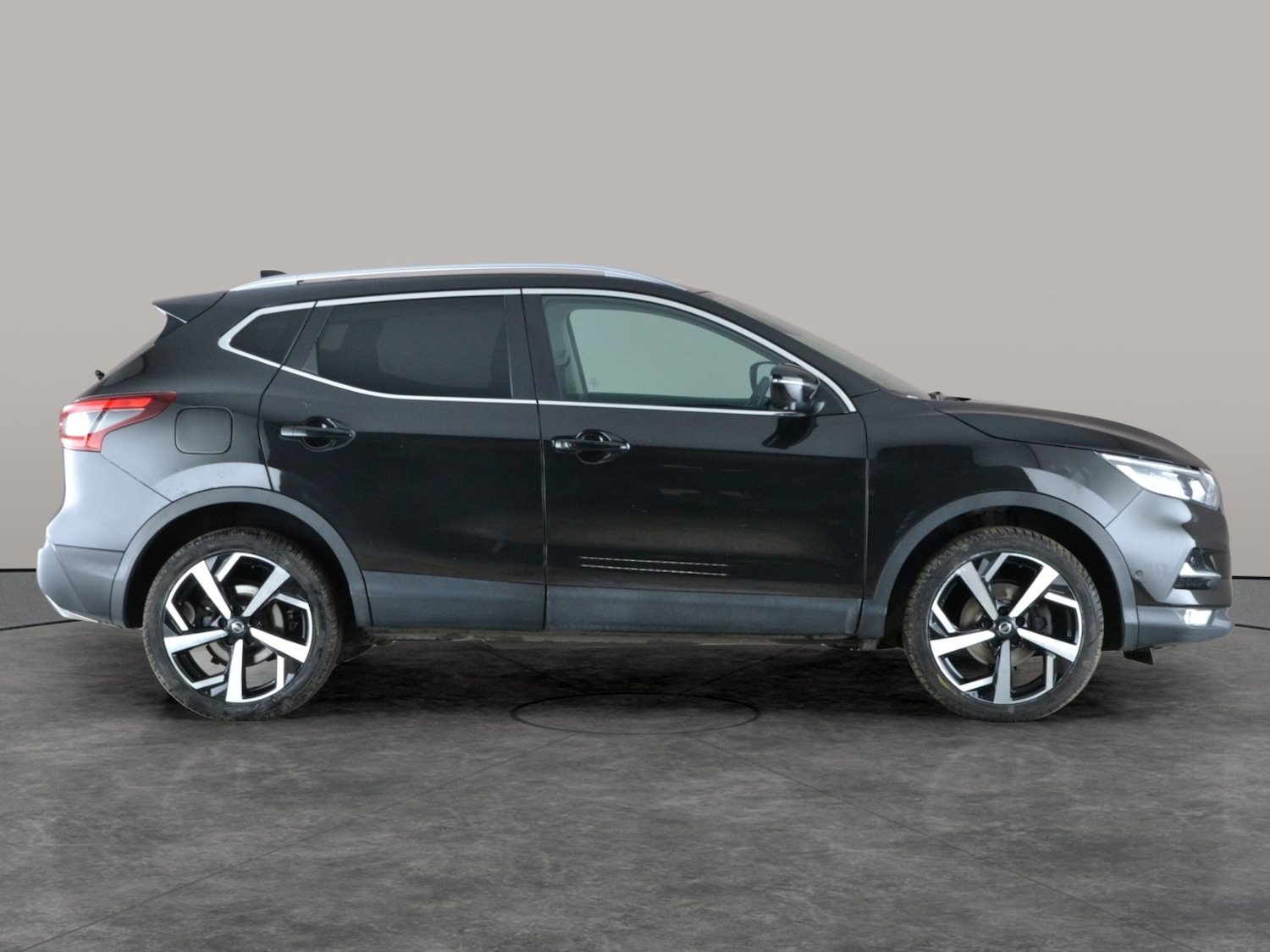 Used Nissan Qashqai 2018 for sale - 77186745: Photo 11