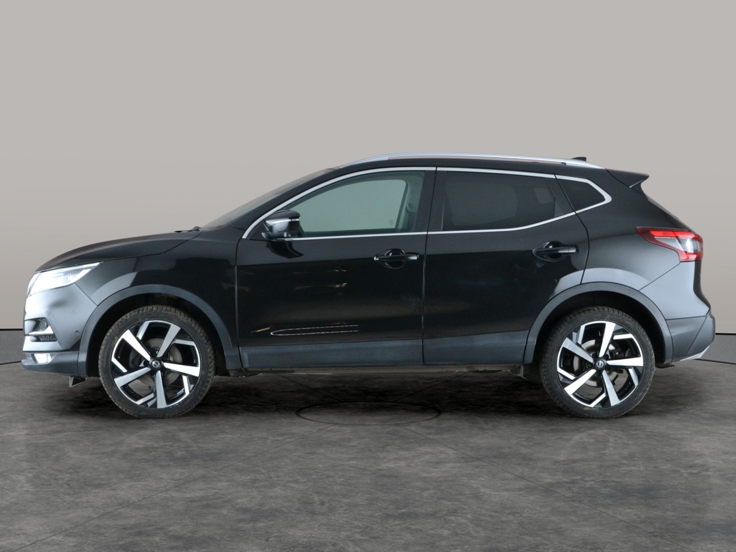 Used Nissan Qashqai 2018 for sale - 77186745: Photo 15