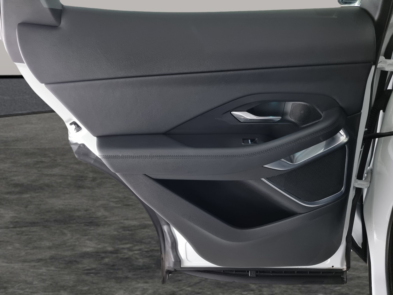 Used Jaguar E-Pace 2018 for sale - 76444607: Photo 39