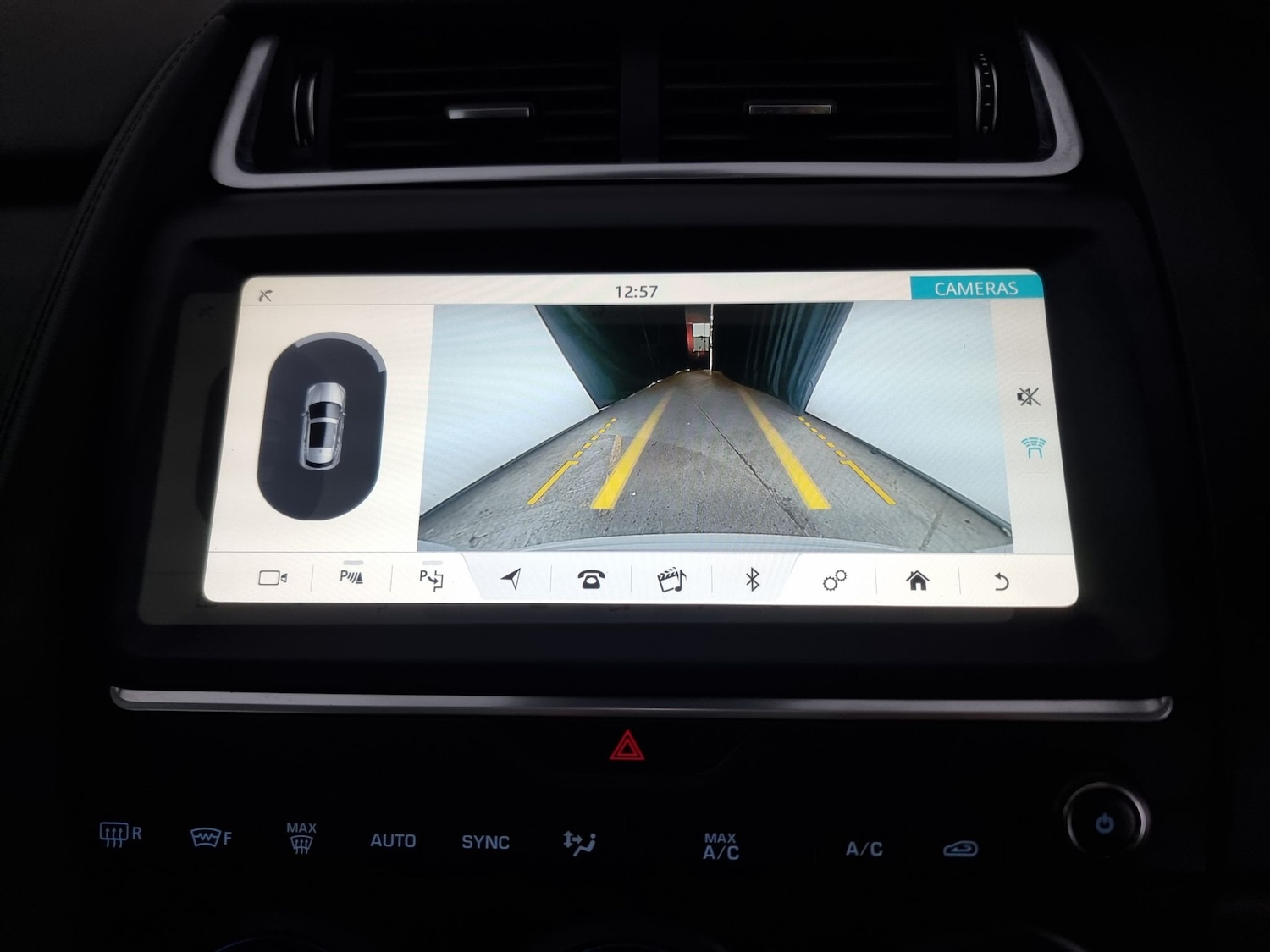 Used Jaguar E-Pace 2018 for sale - 76444607: Photo 6