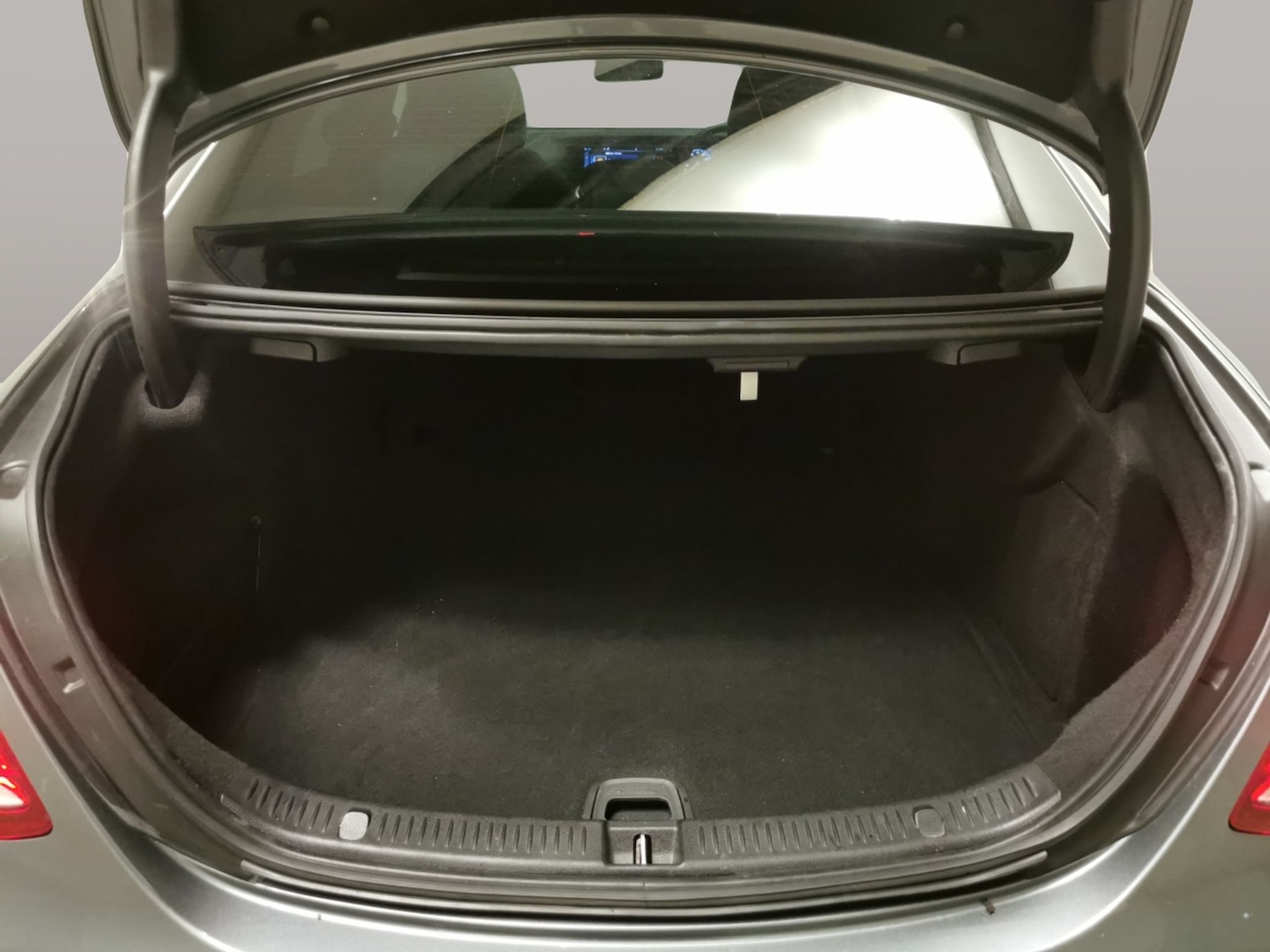 Used Mercedes-Benz E-Class 2019 for sale - 76047616: Photo 50