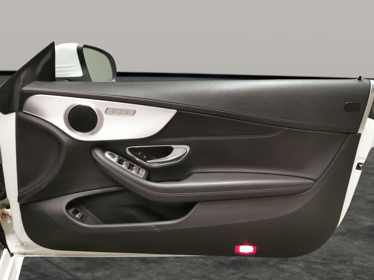 Used Mercedes-Benz C Class 2019 for sale - 76518308: Photo 30