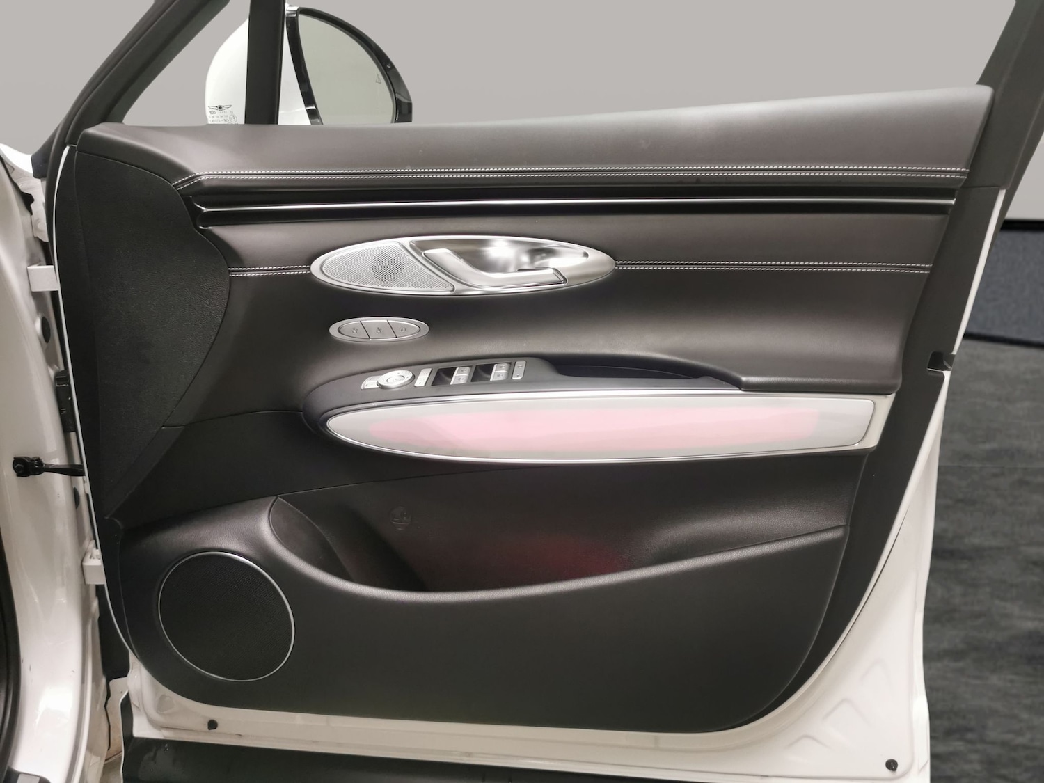 Used Genesis GV70 2023 for sale - 77635723: Photo 35