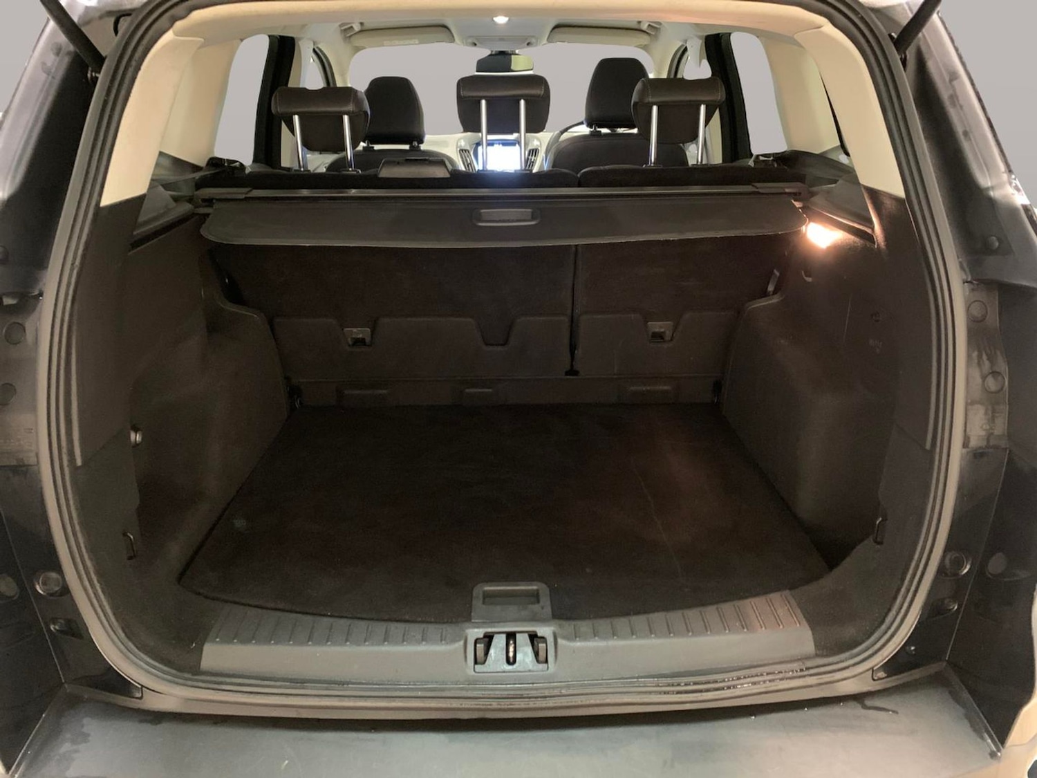 Used Ford Kuga 2018 for sale - 77347206: Photo 29