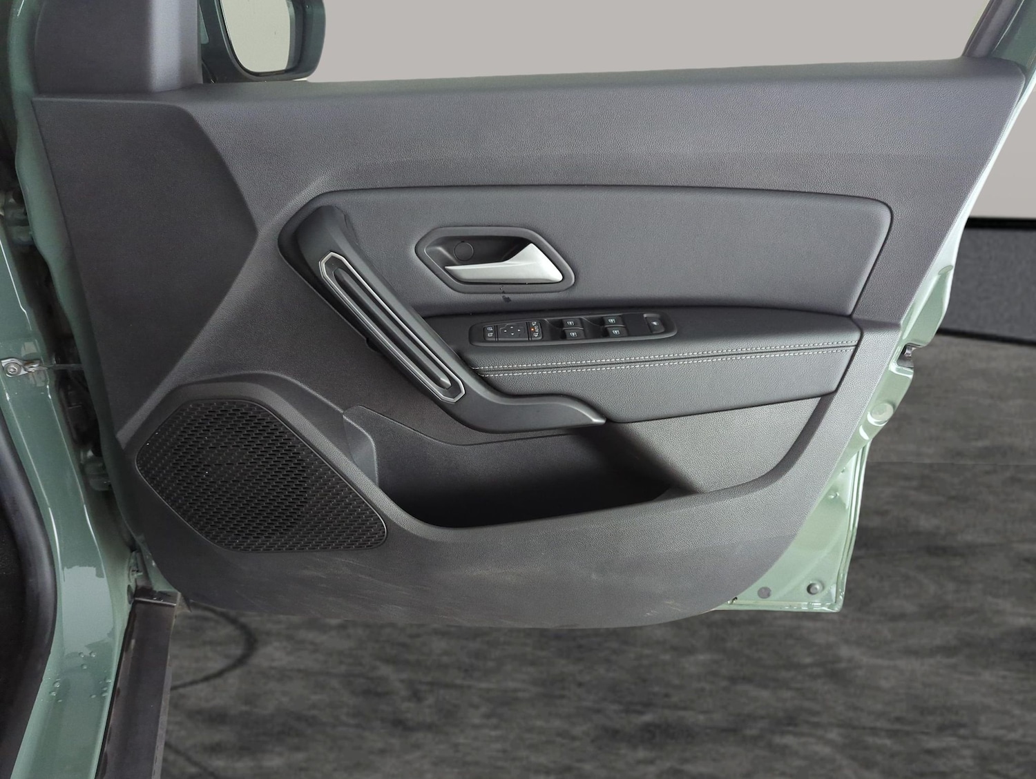 Used Dacia Duster 2023 for sale - 77347300: Photo 30