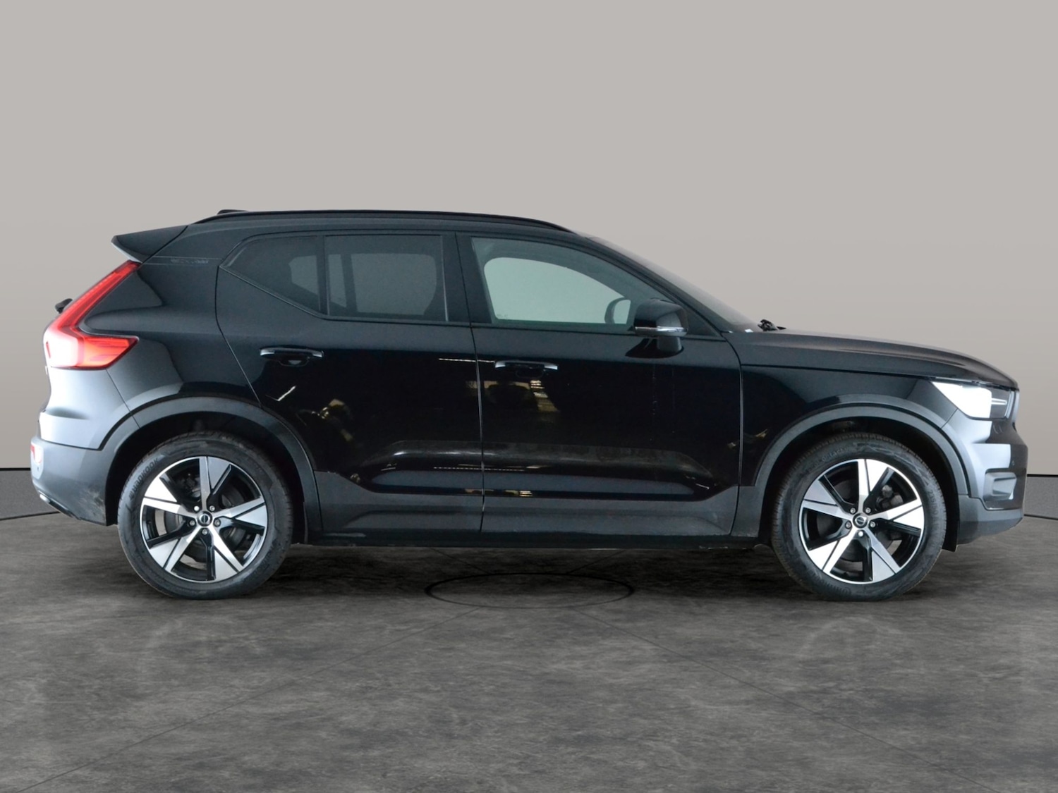 Used Volvo XC40 2021 for sale - 77718448: Photo 8