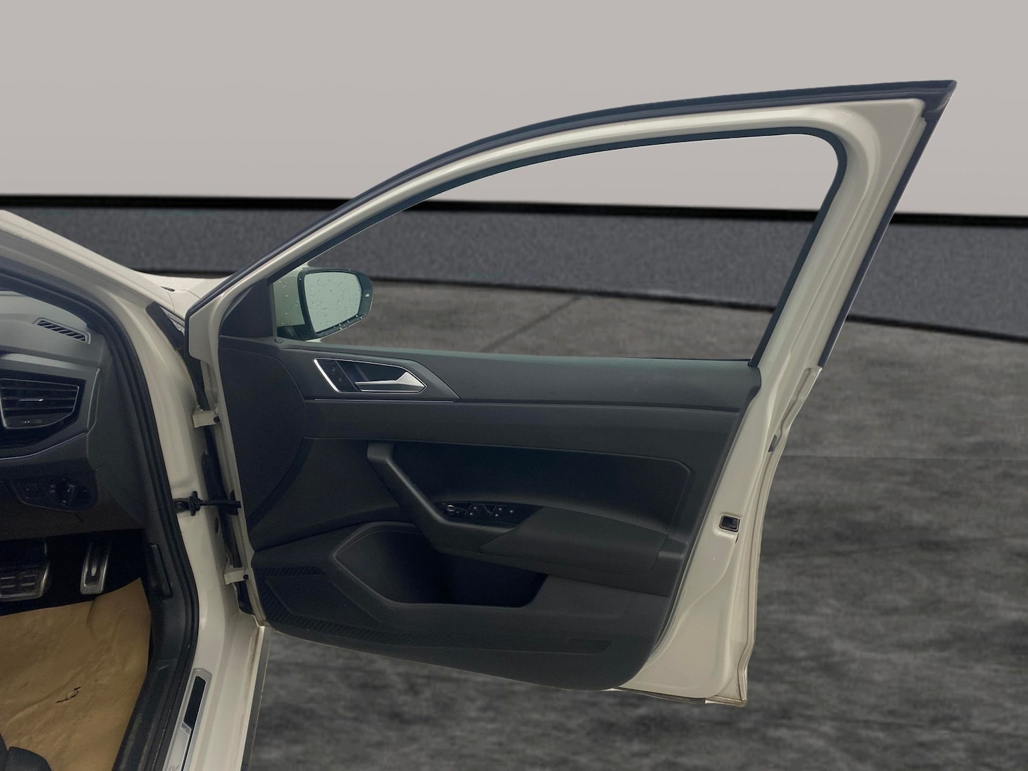 Used Volkswagen Polo 2023 for sale - 77350858: Photo 27