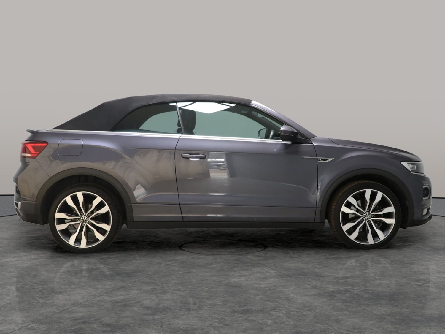 Used Volkswagen T-Roc 2021 for sale - 76518414: Photo 10