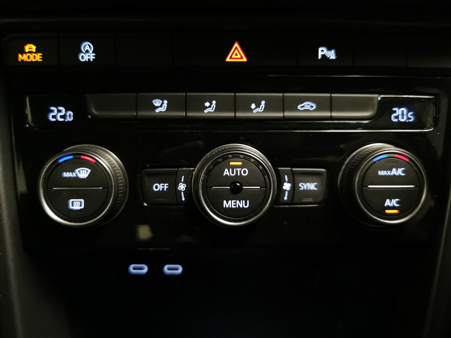 Used Volkswagen T-Roc 2021 for sale - 76518414: Photo 22