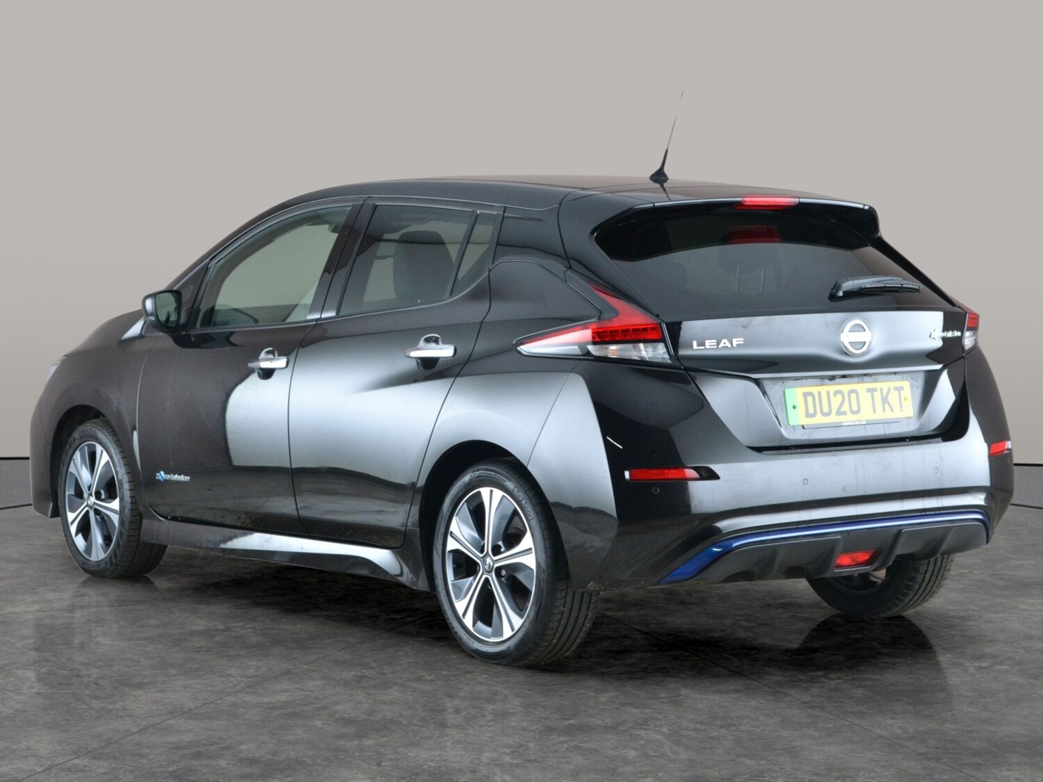 Used Nissan Leaf 2020 for sale - 77814961: Photo 13