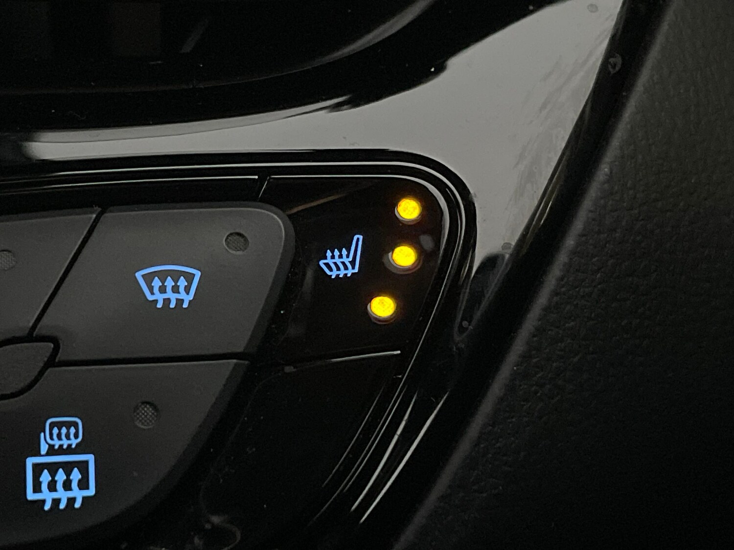 Used Toyota C-HR 2022 for sale - 78025471: Photo 18