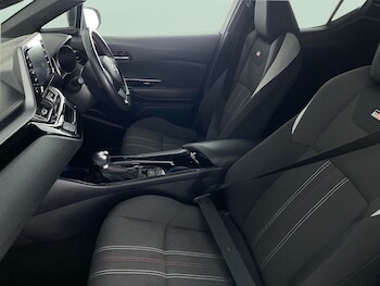 Used Toyota C-HR 2022 for sale - 78025471: Photo