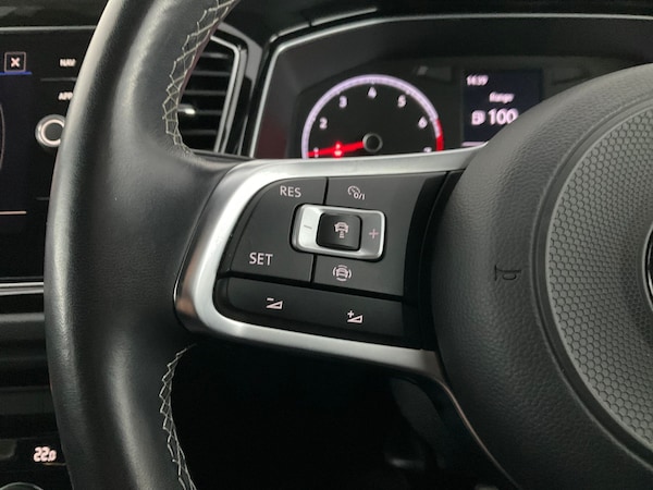 Used Volkswagen T-Roc 2021 for sale - 76075172: Photo 31