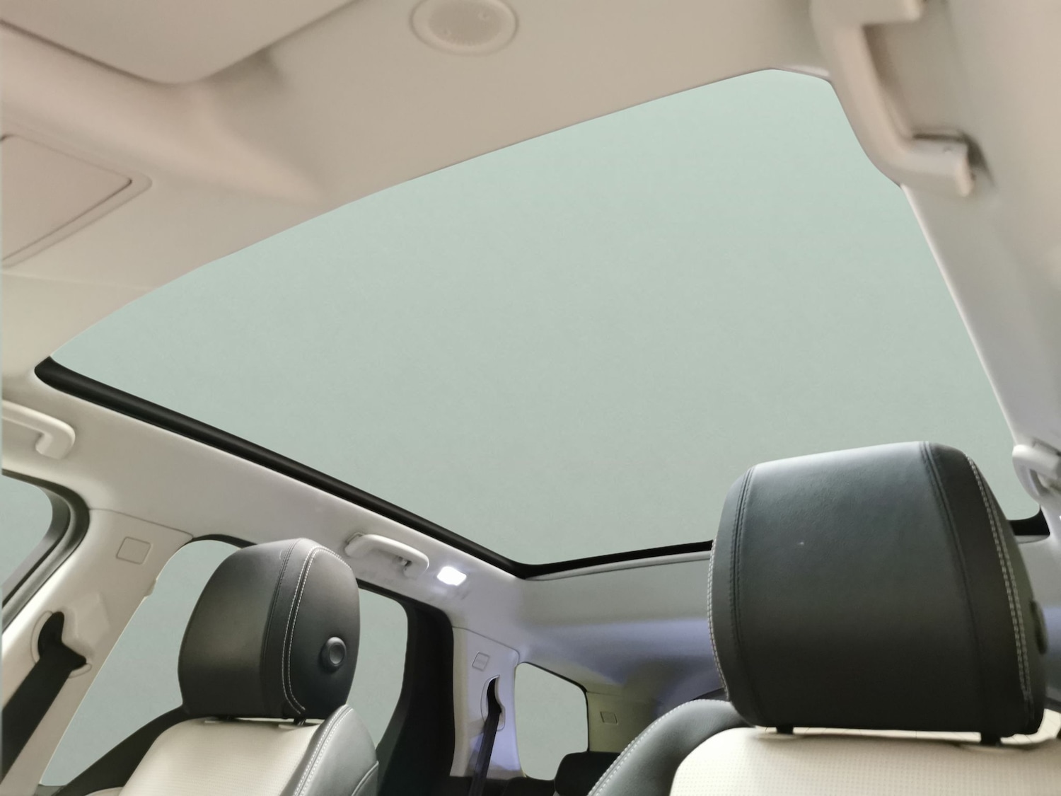 Used Land Rover Discovery Sport for sale - 77316688: Photo 5