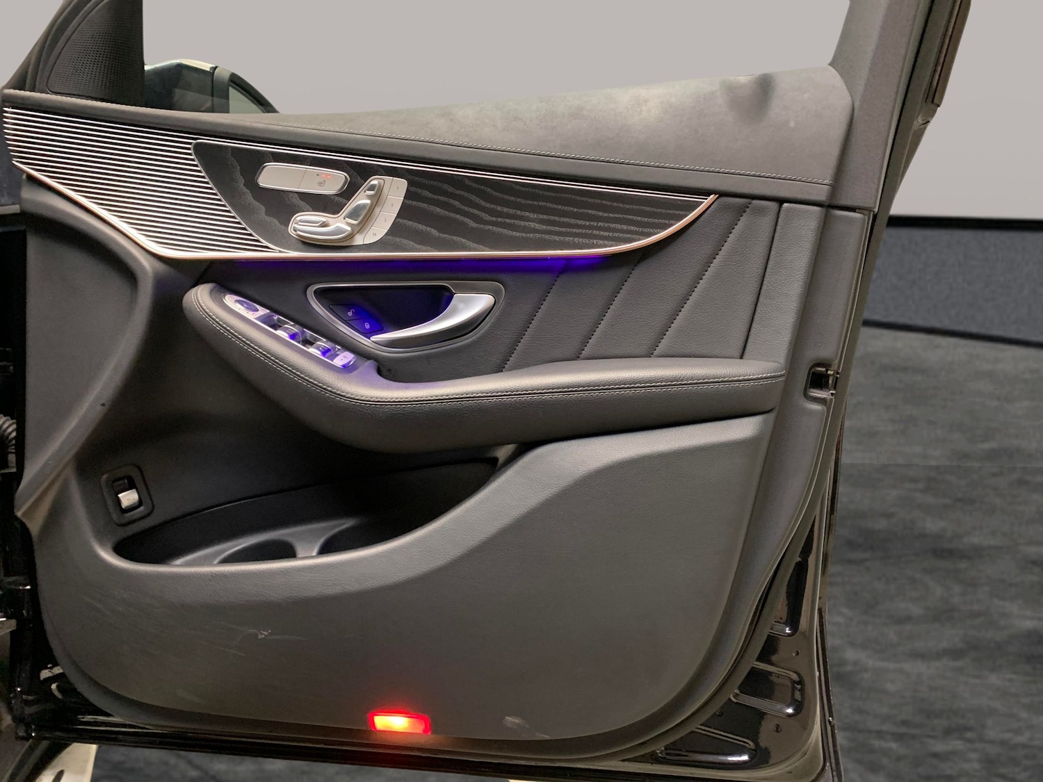 Used Mercedes-Benz EQC 2021 for sale - 77255689: Photo 30