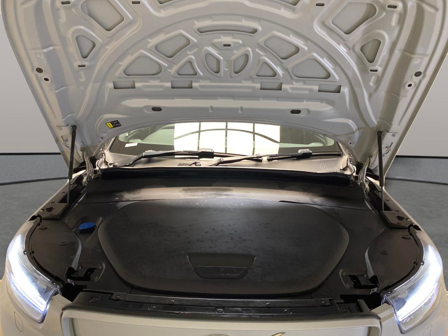 Used Volvo XC40 2022 for sale - 77965707: Photo 34