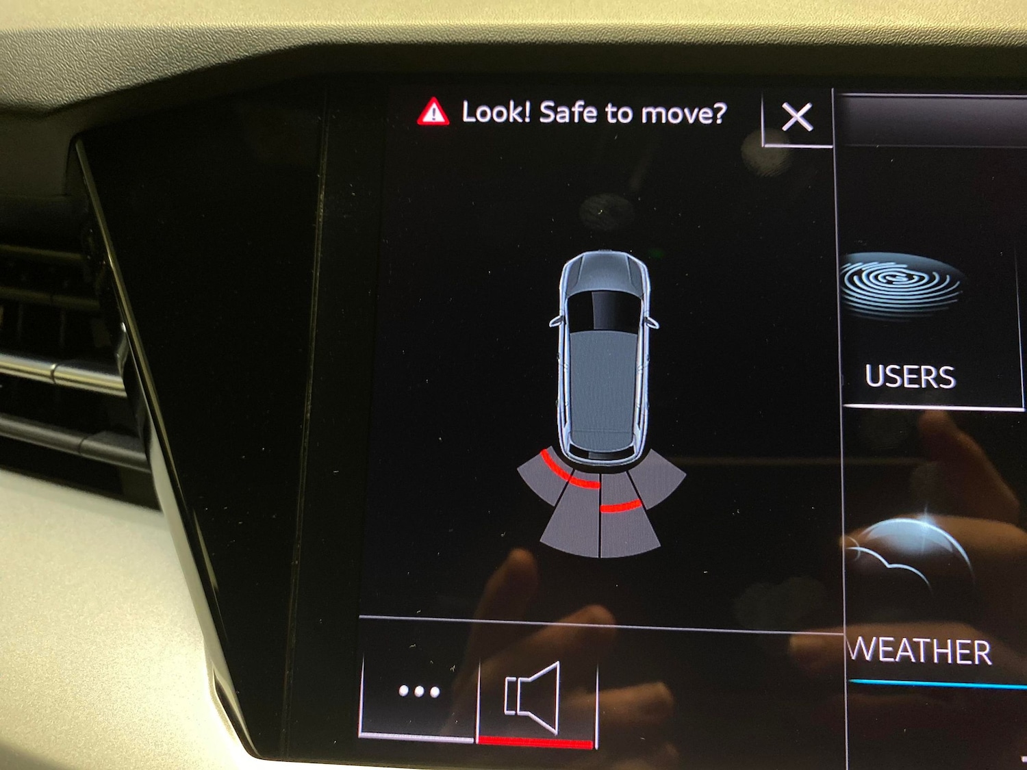 Used Audi Q4 e-tron 2023 for sale - 78095624: Photo 16