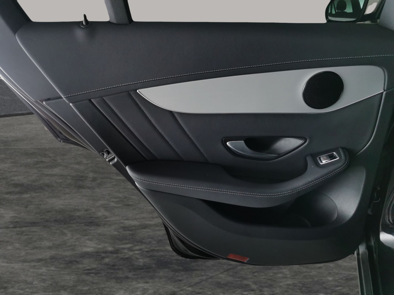 Used Mercedes-Benz GLC 2022 for sale - 76758085: Photo 27