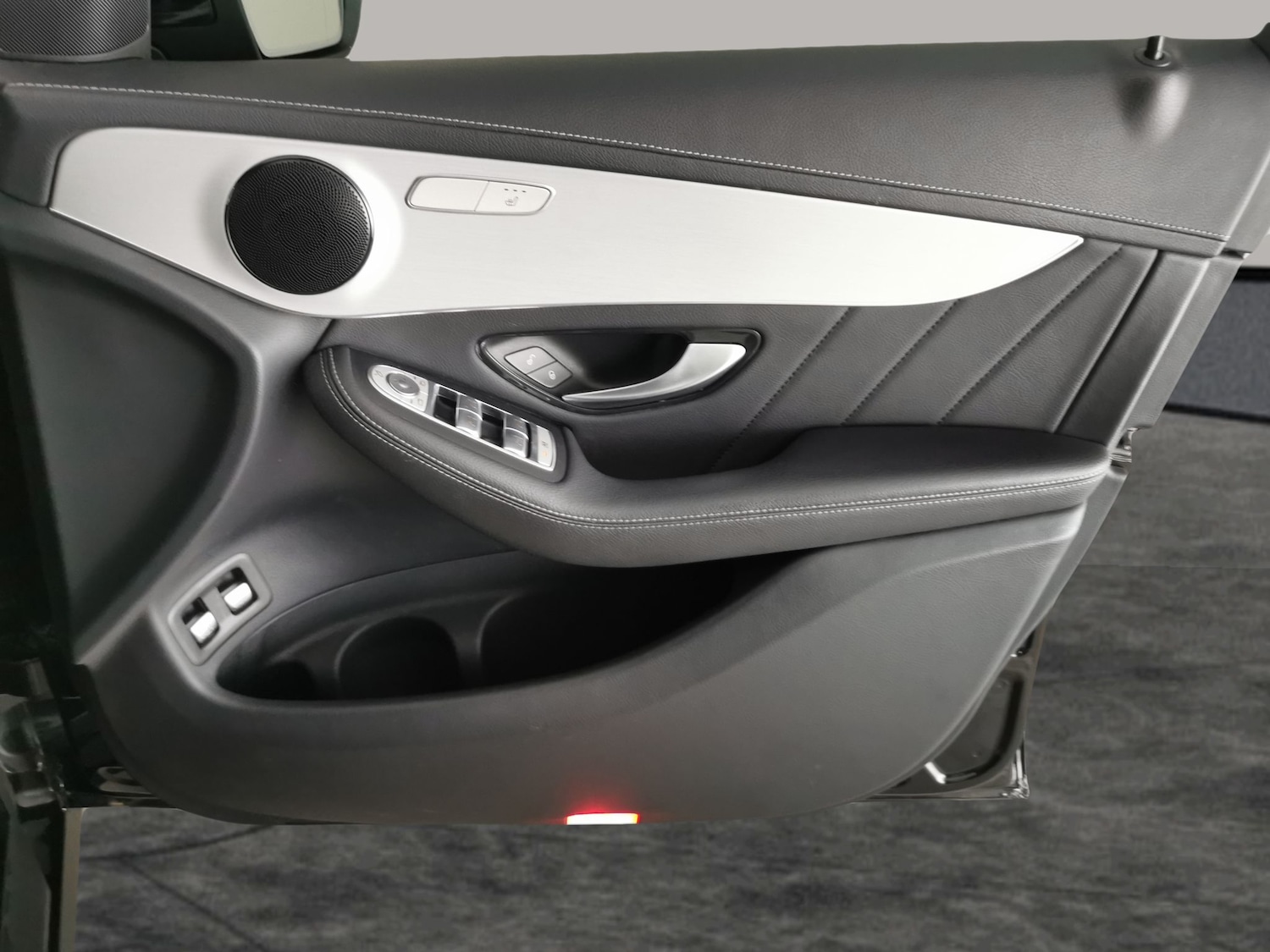 Used Mercedes-Benz GLC 2022 for sale - 76758085: Photo 29