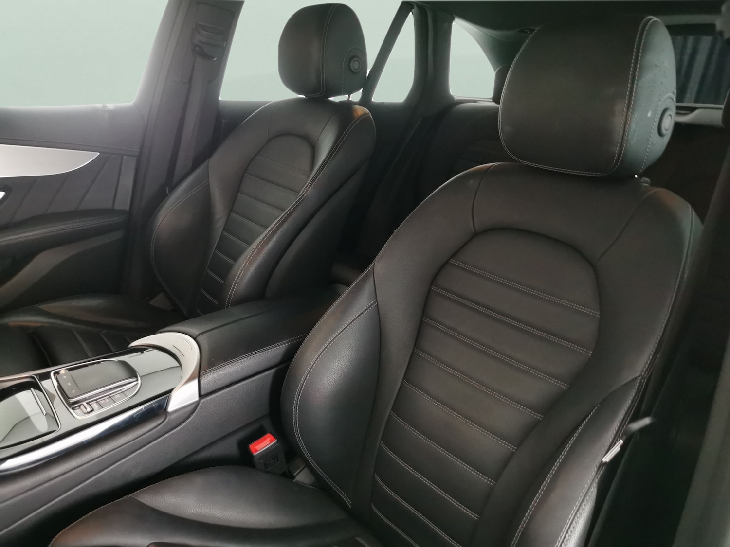 Used Mercedes-Benz GLC 2022 for sale - 76758085: Photo 7