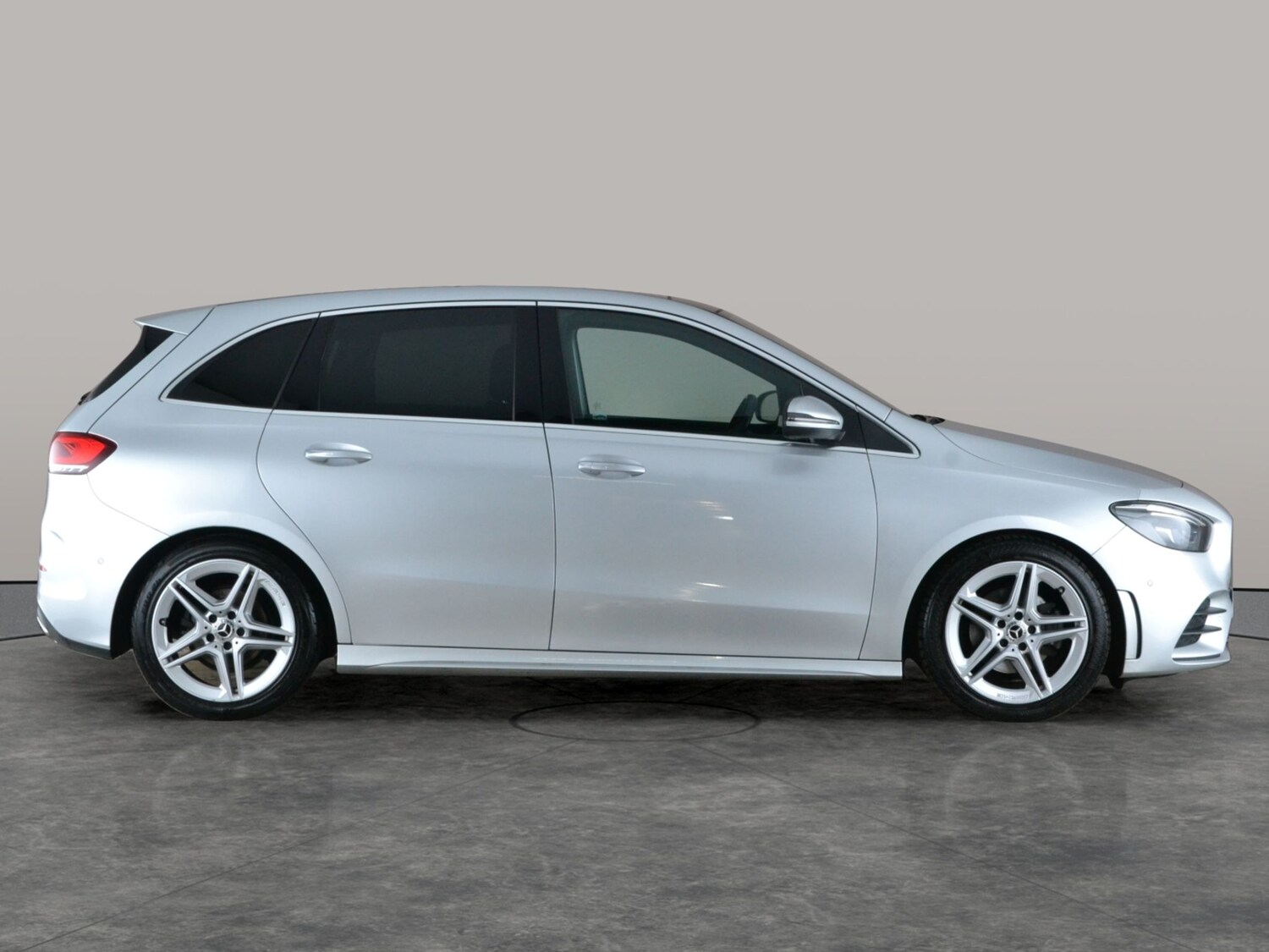 Used Mercedes-Benz B Class 2019 for sale - 77842035: Photo 10