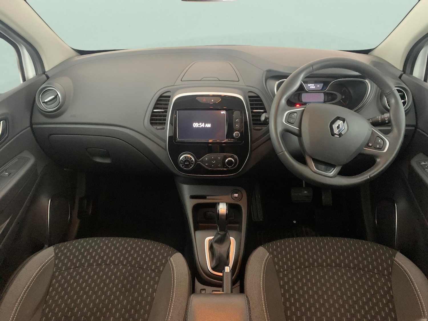 Used Renault Captur 2018 for sale - 76505393: Photo 4