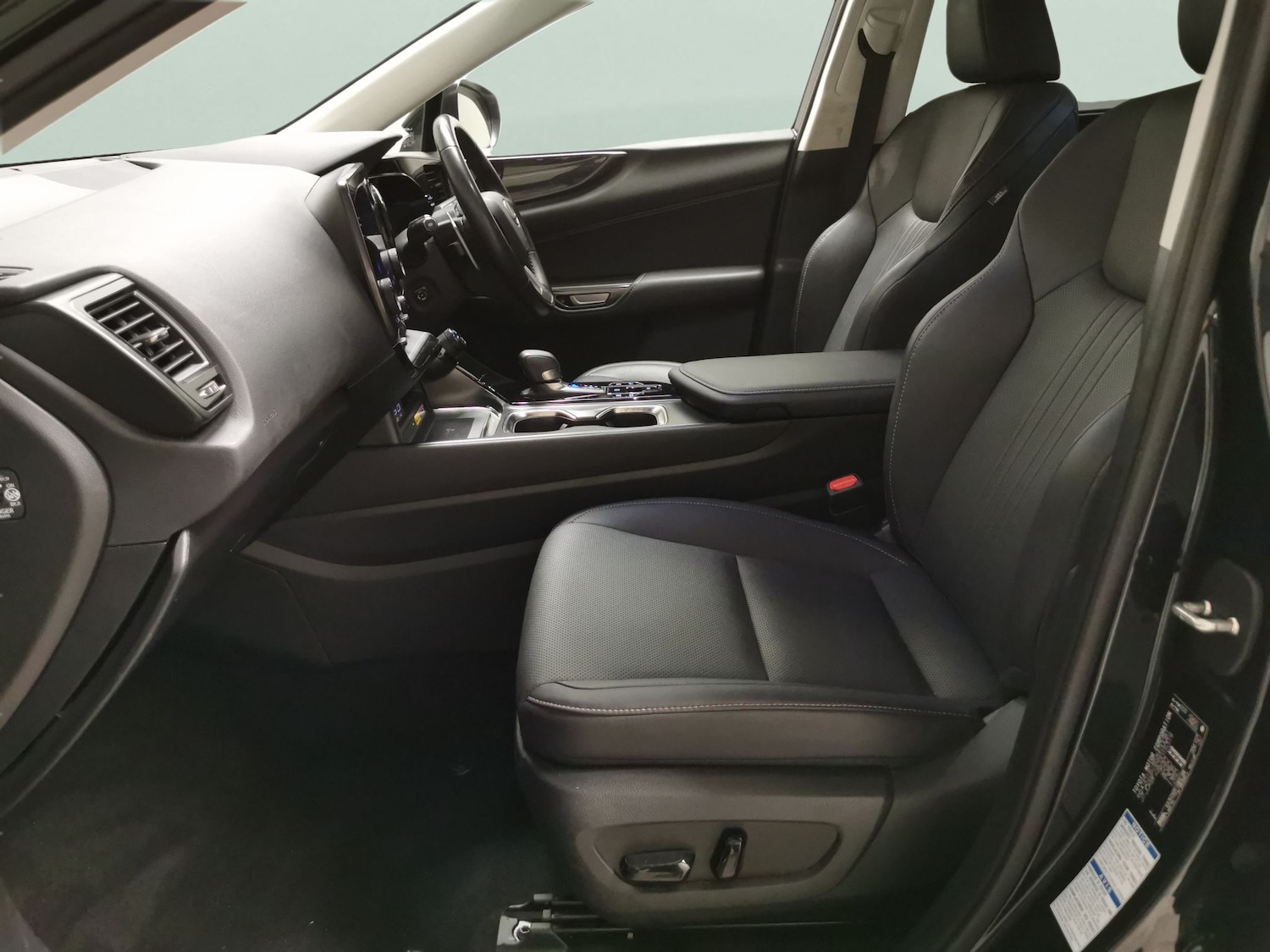 Used Lexus NX 2023 for sale - 77916919: Photo 4