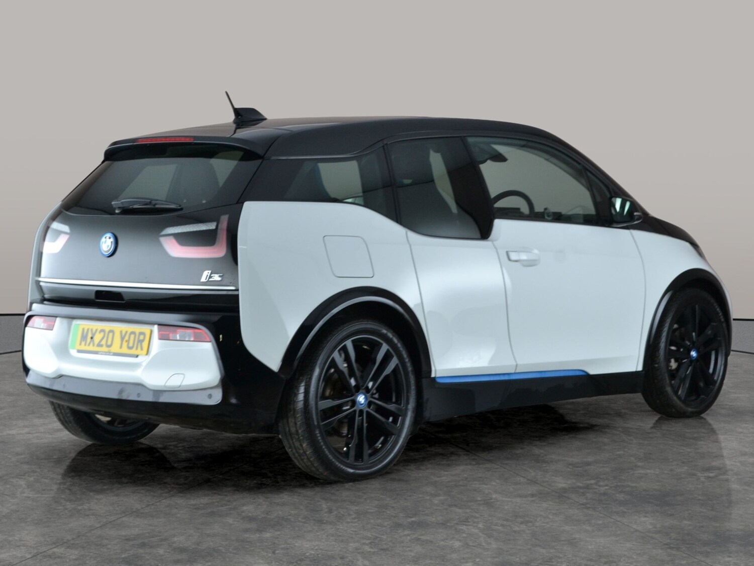 Used BMW i3 2020 for sale - 77347484: Photo 11
