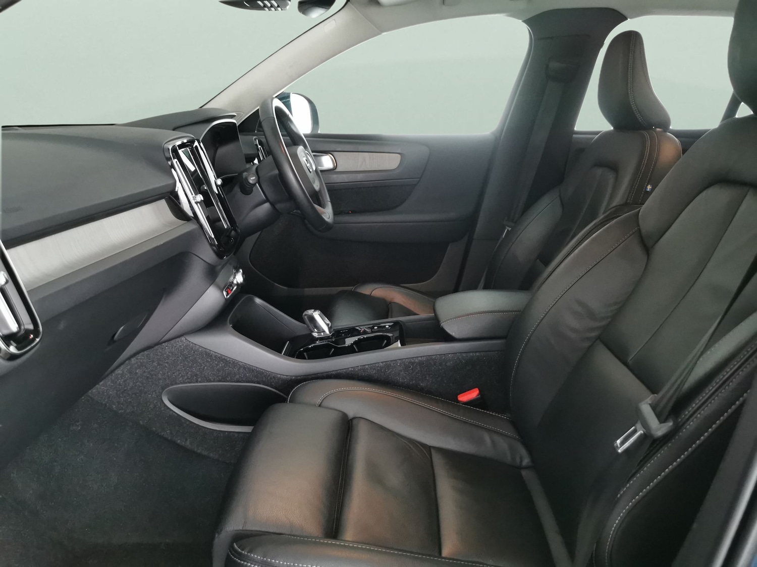 Used Volvo XC40 2021 for sale - 76782018: Photo 4